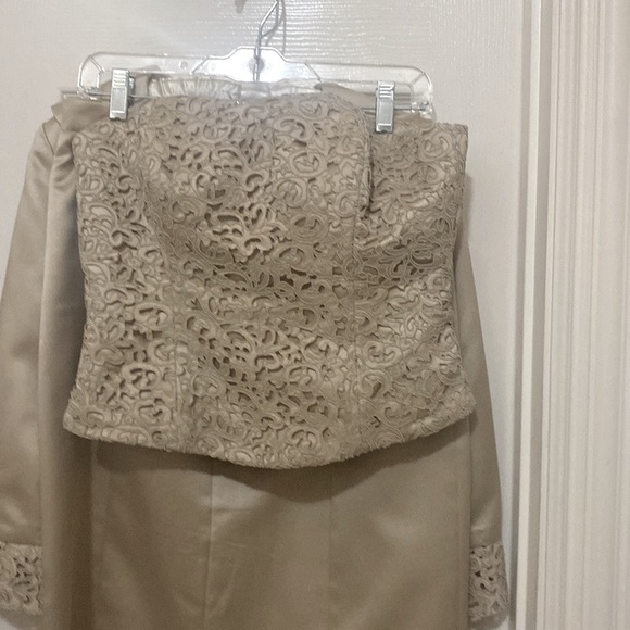 SUPER SLEEK 3 PC SUIT&GORGEOUS W/LACE BOUSTIERRE,SATIN SKIRT;CHIC BOLERO JACKET - Picture 4 of 12